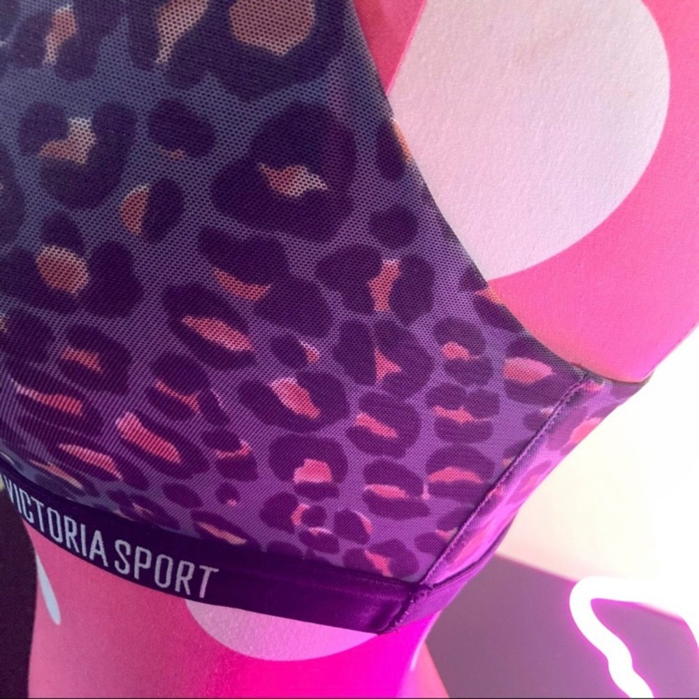Victoria’s Secret Sports Bra 32C Victoria Sport Very Sexy Leopard Gym VSX Logo - Picture 2 of 13